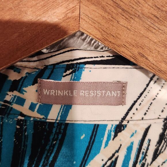 Chico's Wrinkle Resistant Multicolor Abstract Button Up Blouse Size 3 (XL 16) - Picture 3 of 9